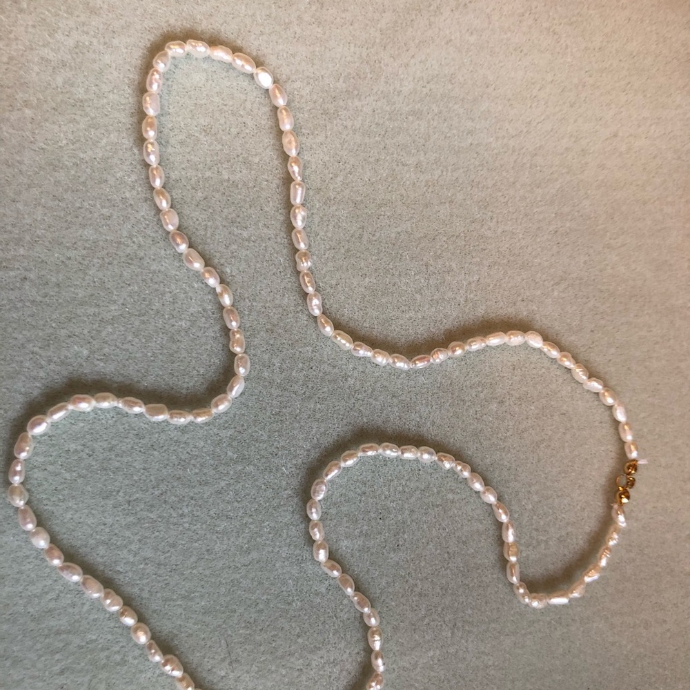 Great deal!!! Mini freshwater pearl necklace